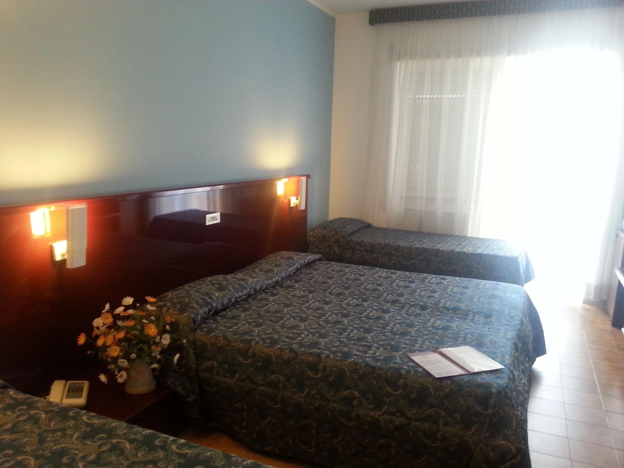 Grand Hotel Dei Cesari Dependance Anzio Luaran gambar